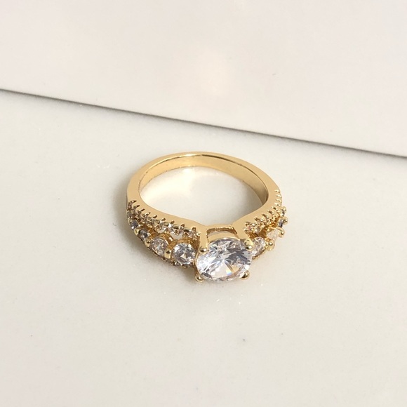 18k Gold Filled Engagement ring - Picture 6 of 9